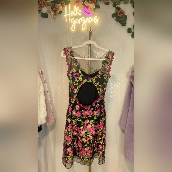 NWOT Marchesa Notte Black & Pink Sleeveless Embroidered Cocktail Dress - Picture 6 of 7